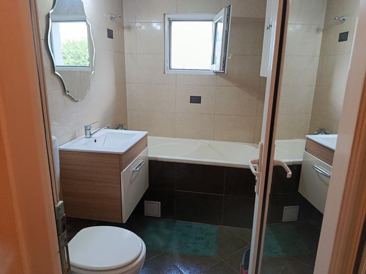 Apartament cu 2 camere în Decebal