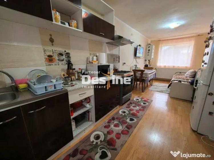 Apartament cu 2 camere decomandat în Cug