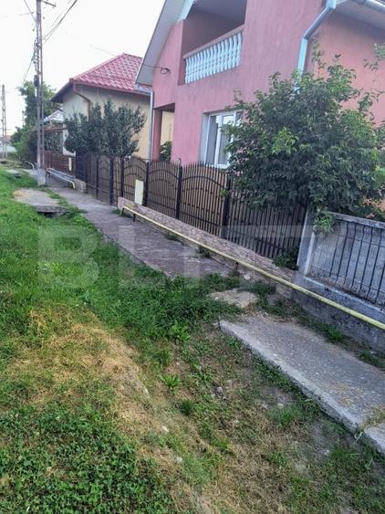 Casă individuală cu 4 camere cu Canalizare în Nord-Vest