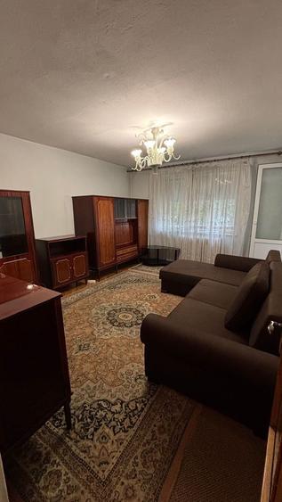 Apartament cu 2 camere decomandat, mobilat în Central