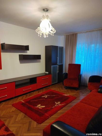 Garsonieră decomandată în Lipovei