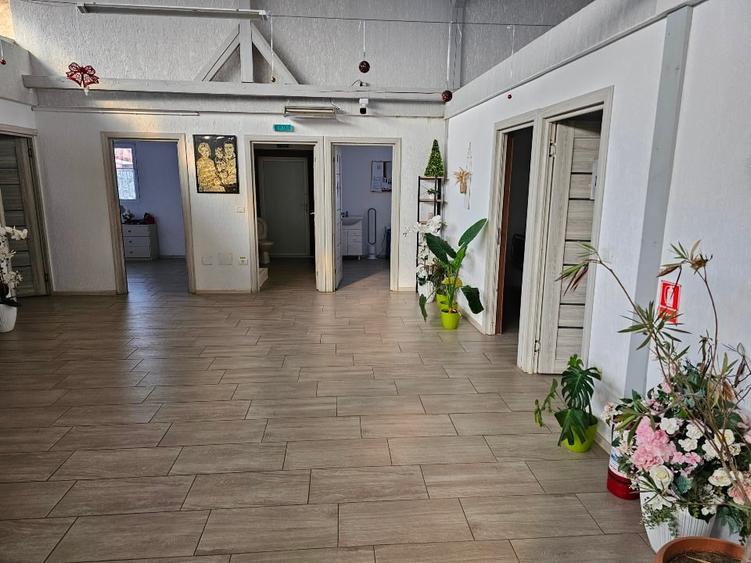 Casă cu 30 camere cu Garaj în Lenauheim