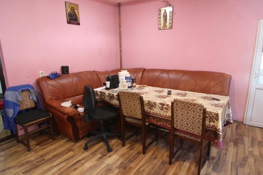 Casă cu 7 camere cu Teren 1473 Mp în Biled