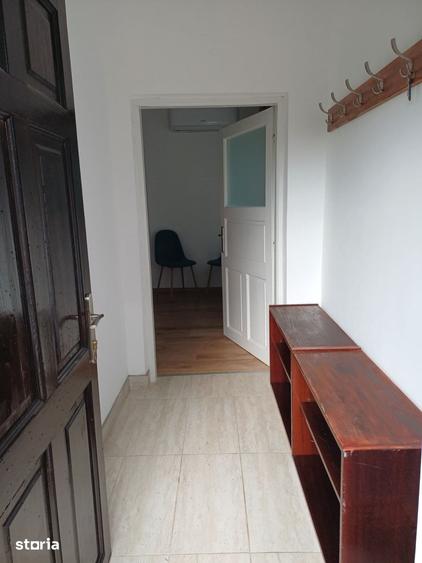 Casă cu 3 camere cu Teren 35 Mp în Dămăroaia