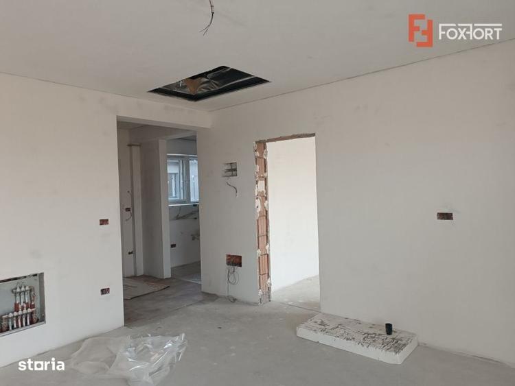 Apartament cu 2 camere decomandat în Girocului