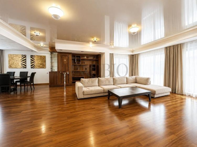 Apartament cu 3 camere decomandat, mobilat în Capitale