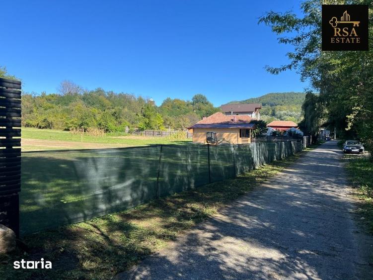 Teren de 1250 mp, în Dăești