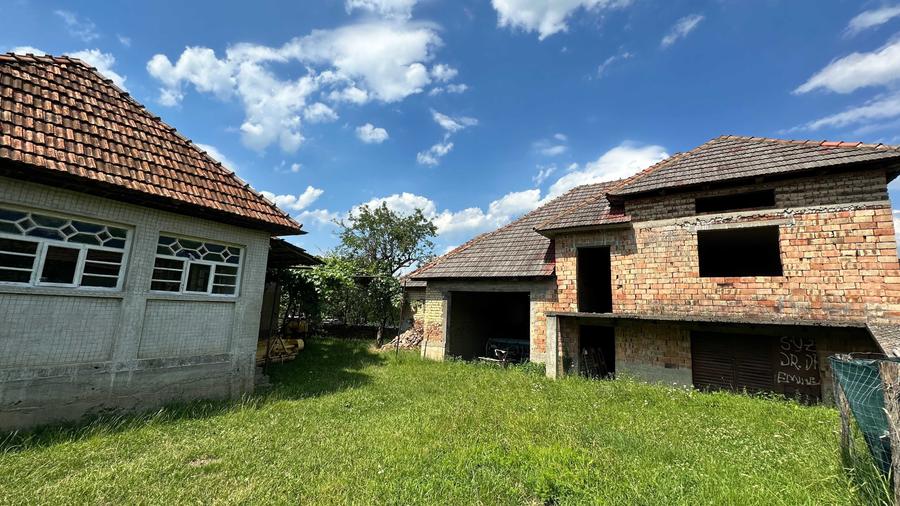 Casă cu 3 camere în Bătarci
