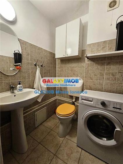 Apartament cu 3 camere decomandat, mobilat în Drumul Sării