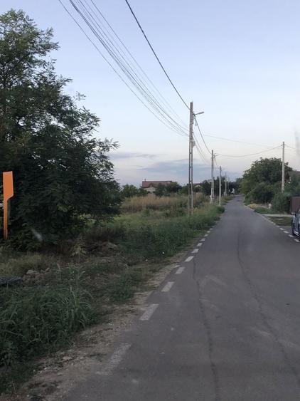 Teren de 4700 mp, în Cazasu