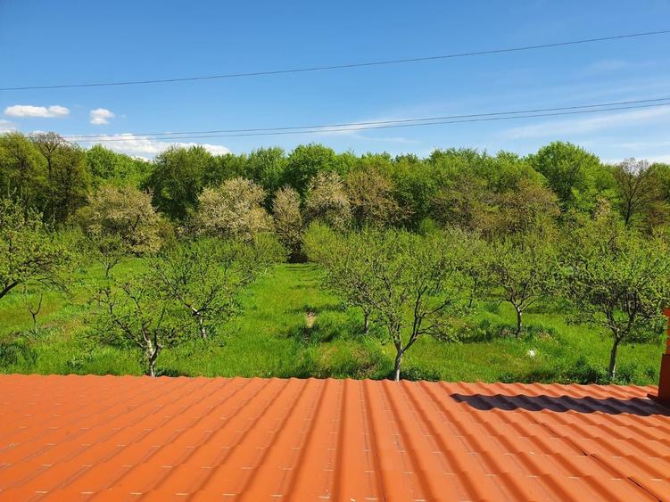 Casă cu 4 camere în Cuca