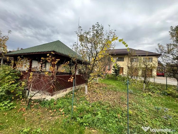 Casă cu 5 camere cu Teren 1310 Mp în Central