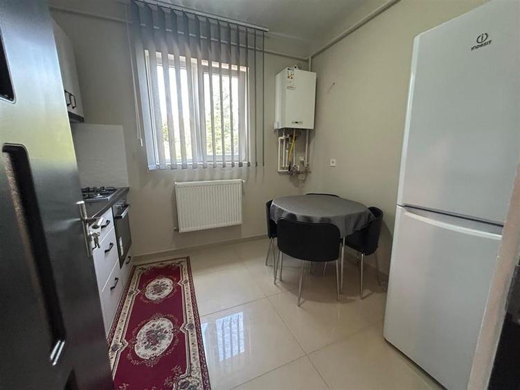 Apartament cu 2 camere decomandat, mobilat în Ipotești