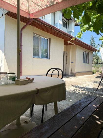 Casă cu 2 camere cu Teren 556 Mp în Dor Mărunt