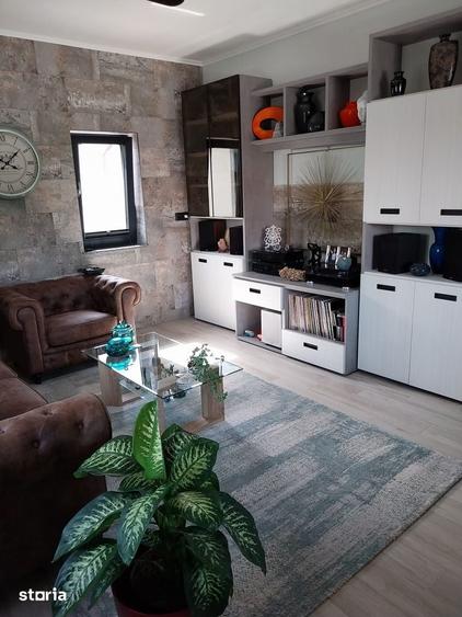 Casă cu 3 camere cu Teren 18 Mp în Central