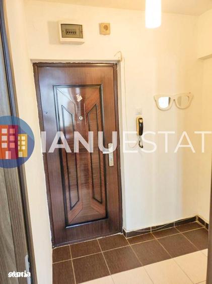 Berceni 8` Metrou Constantin Brancoveanu Pta Sudului SunPlaza Parcare - 1