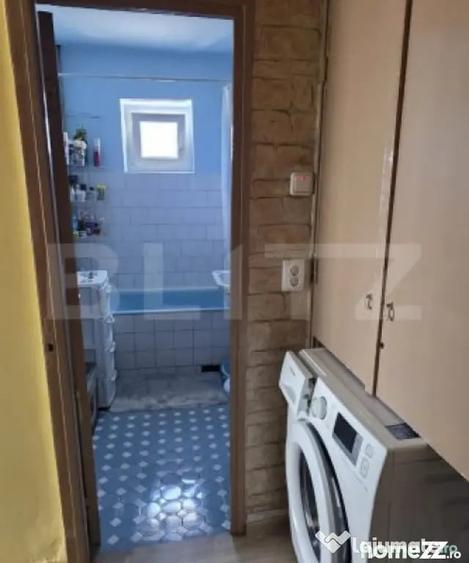 Apartament cu 4 camere decomandat în B-dul București