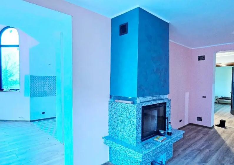 Casă cu 5 camere cu Teren 2000 Mp în Ciritei