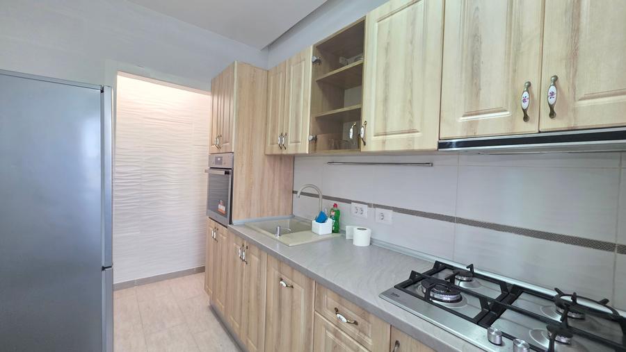 Apartament cu 2 camere semidecomandat în Bd. Laminorului