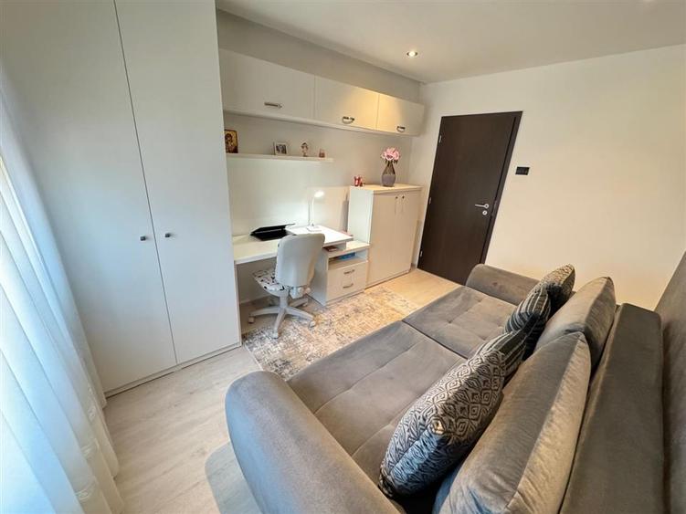 Apartament cu 3 camere decomandat în Lunca Cetățuii