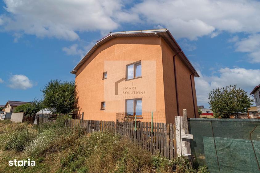 Casă cu 8 camere cu Teren 1000 Mp în Central