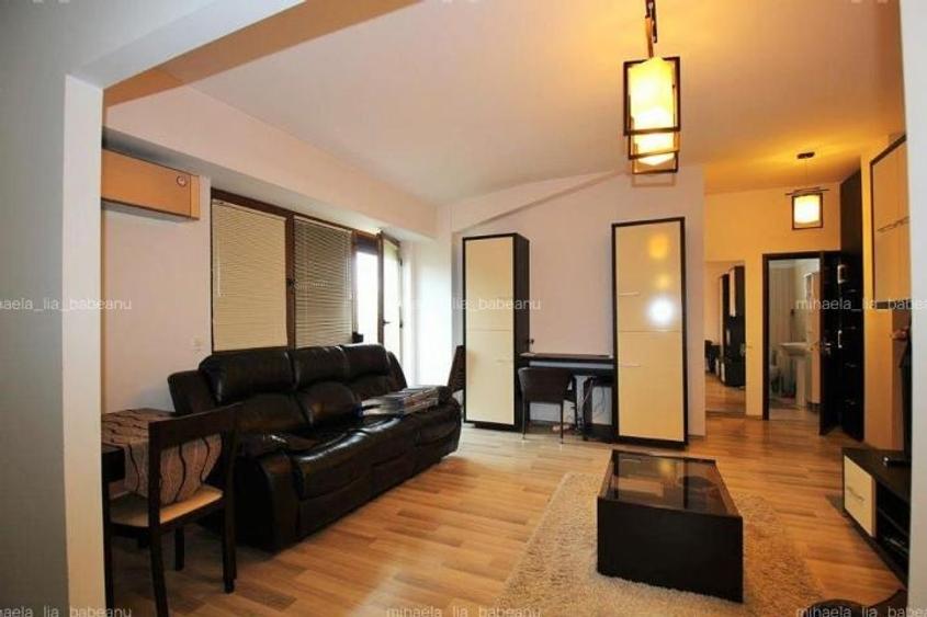 Apartament cu 2 camere semidecomandat, mobilat în 1 Mai