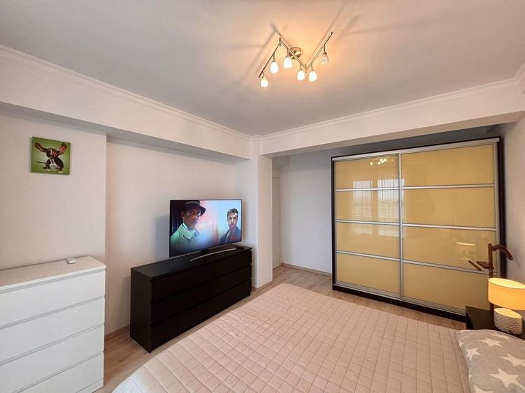 Apartament cu 3 camere decomandat, mobilat în Voluntari