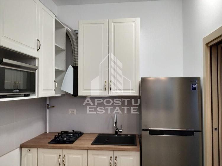 Apartament cu 2 camere semidecomandat, mobilat în Dumbrăvița
