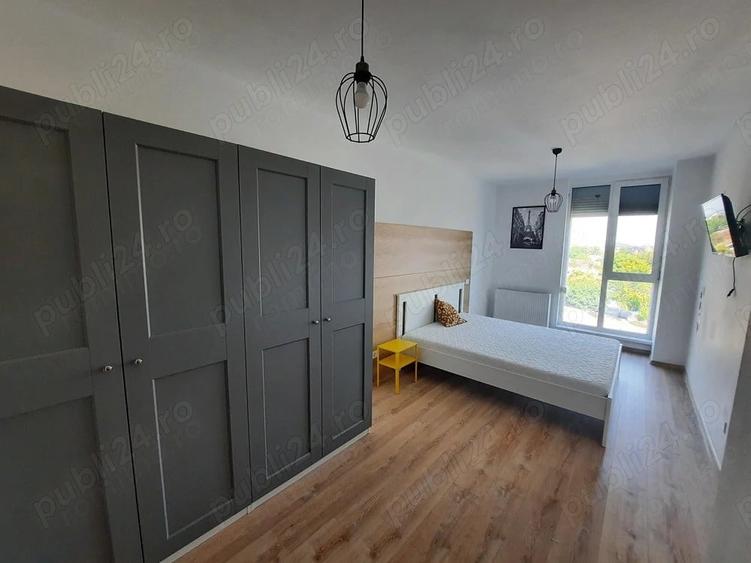 Apartament cu 3 camere semidecomandat în Tipografilor