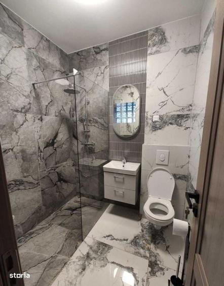 Casă cu 4 camere cu Teren 250 Mp în Central