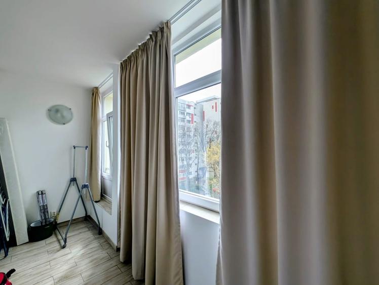 Apartament cu 2 camere decomandat în Pajura