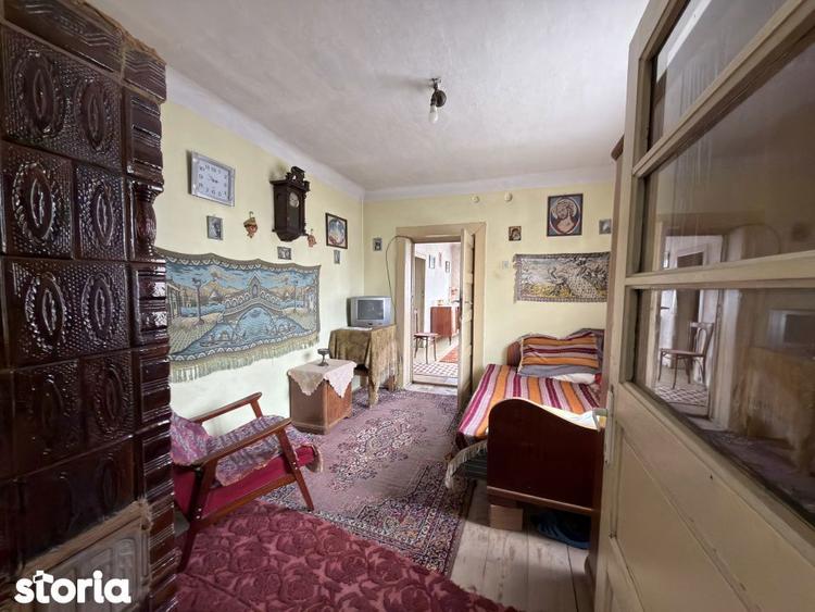 Casă cu 3 camere cu Canalizare în Central