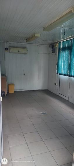 Spațiu comercial, de 13 mp, în Cina