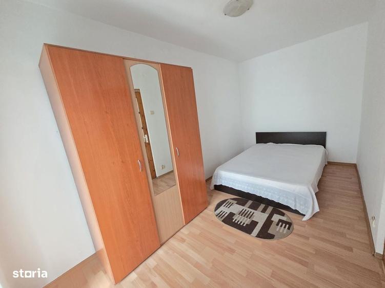 Apartament cu 2 camere semidecomandat în Micro 11