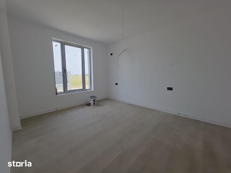 Casă cu 4 camere cu Teren 420 Mp în Centrul Civic