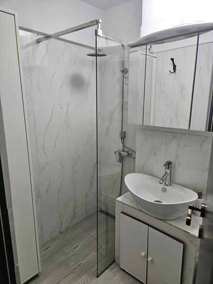 Apartament cu 2 camere în Teiul Doamnei