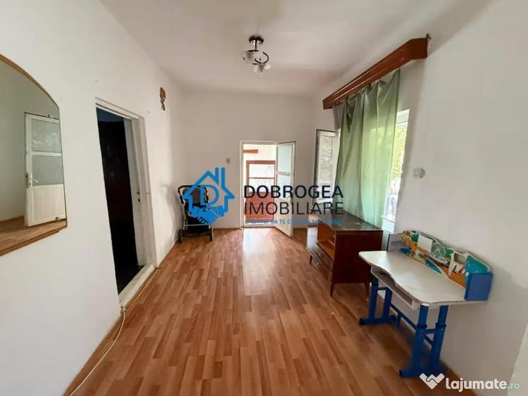 Casă cu 4 camere cu Teren 344 Mp în Central