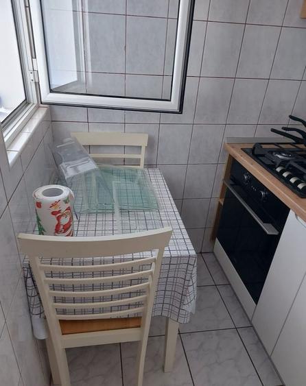 Garsonieră în Titan