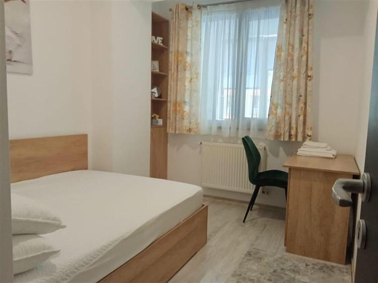 Apartament cu 2 camere decomandat, mobilat în Aeroport