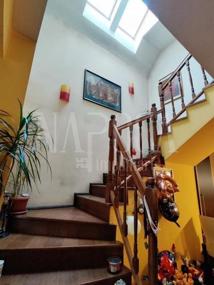 Casă individuală cu 5 camere cu Canalizare în Gheorgheni
