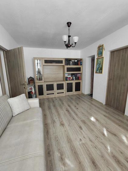 Apartament cu 2 camere semidecomandat în Țiglina 1