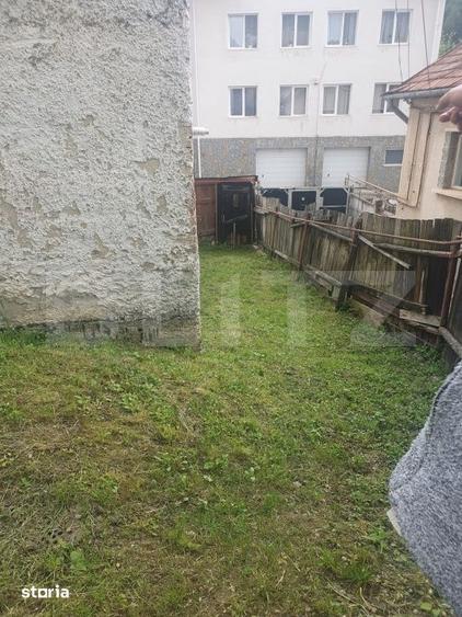 Casă cu 5 camere cu Teren 843 Mp în Schei