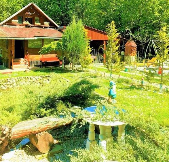 Casă cu 4 camere în Vălișoara