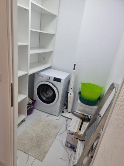 Apartament cu 3 camere decomandat, mobilat în Sud