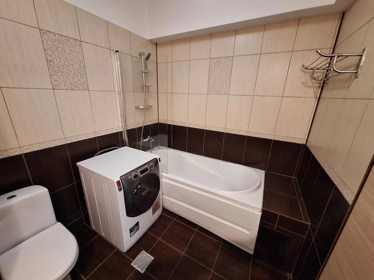 Apartament cu 3 camere decomandat în Berceni