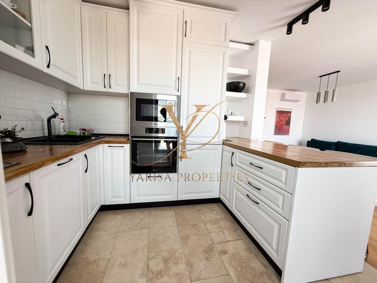 Apartament cu 3 camere semidecomandat în Sisești