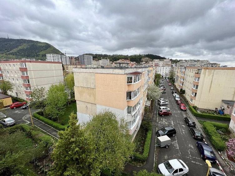 Apartament cu 2 camere decomandat în Astra