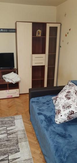 Garsonieră decomandată în Micălaca