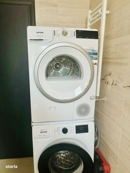 Apartament cu 3 camere decomandat în Roșu