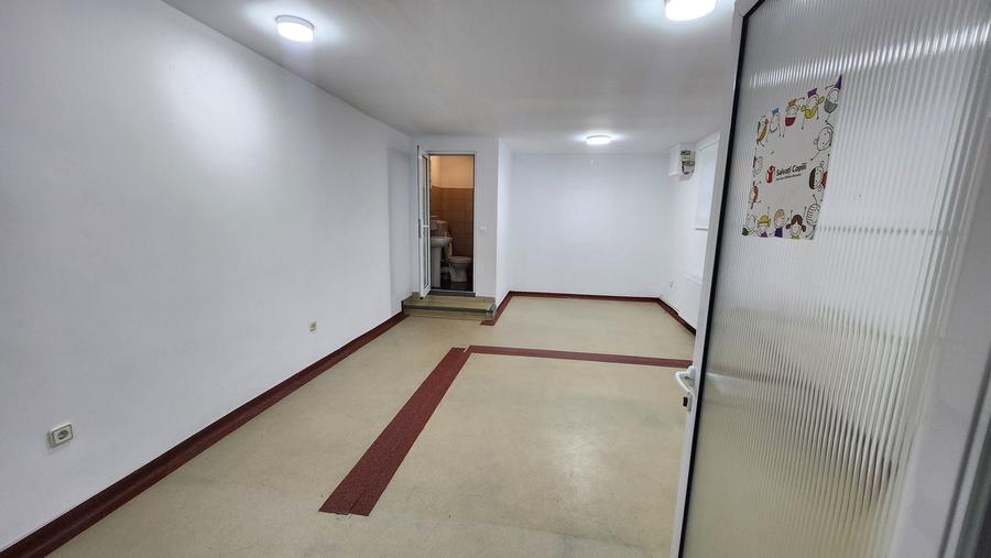 Spațiu comercial, de 200 mp, în Ultracentral
